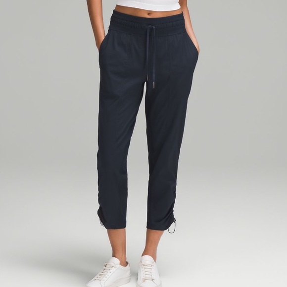 LULULEMON - Dance Studio Crop *25” - Picture 1 of 5